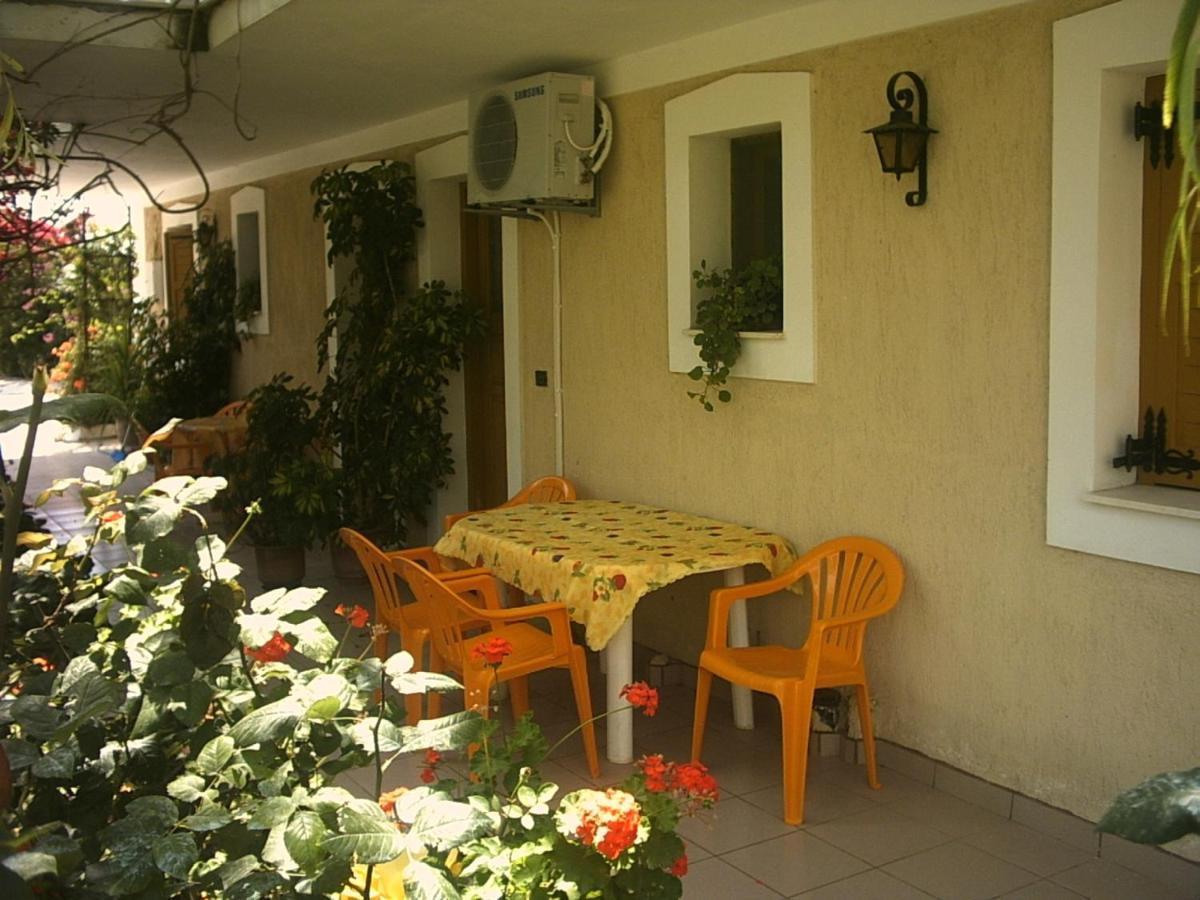 Polymnia Apartments Spartia  Bagian luar foto